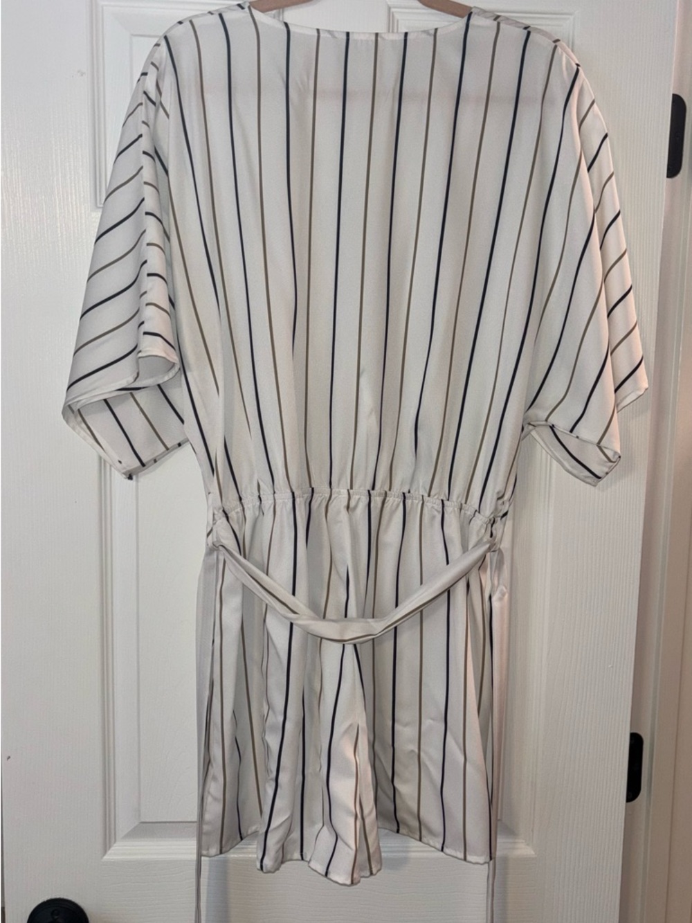 Cupshe Striped V-Neck Tie-Waist Romper - Picture 4 of 7